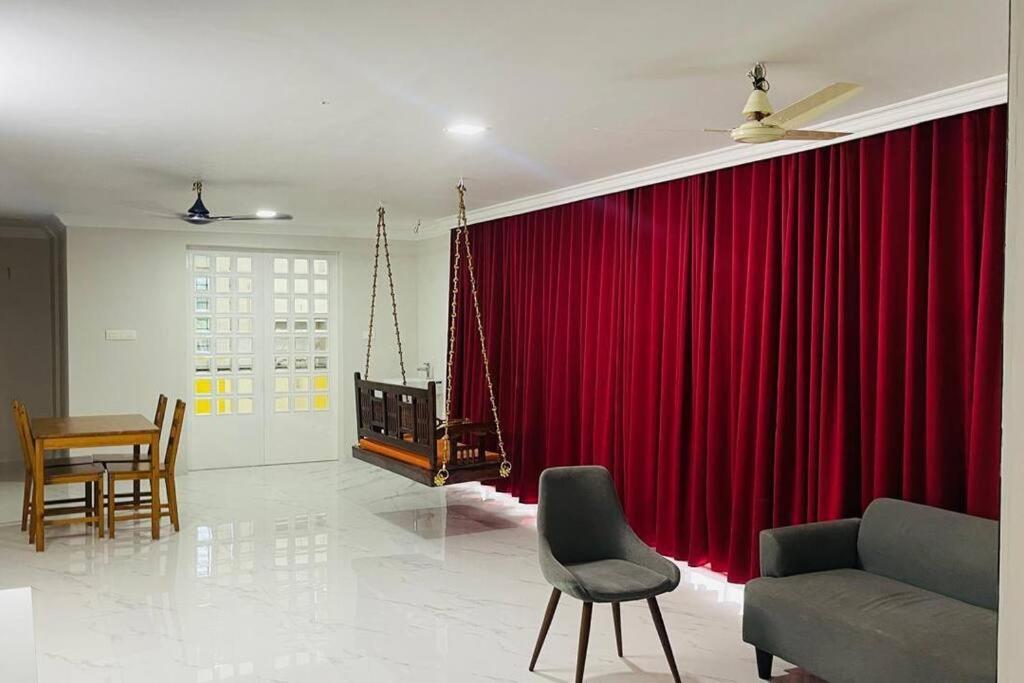 Rajamandiram 3Bhk Ac Apartment In Trivandrum Central Thiruvananthapuram Exterior photo